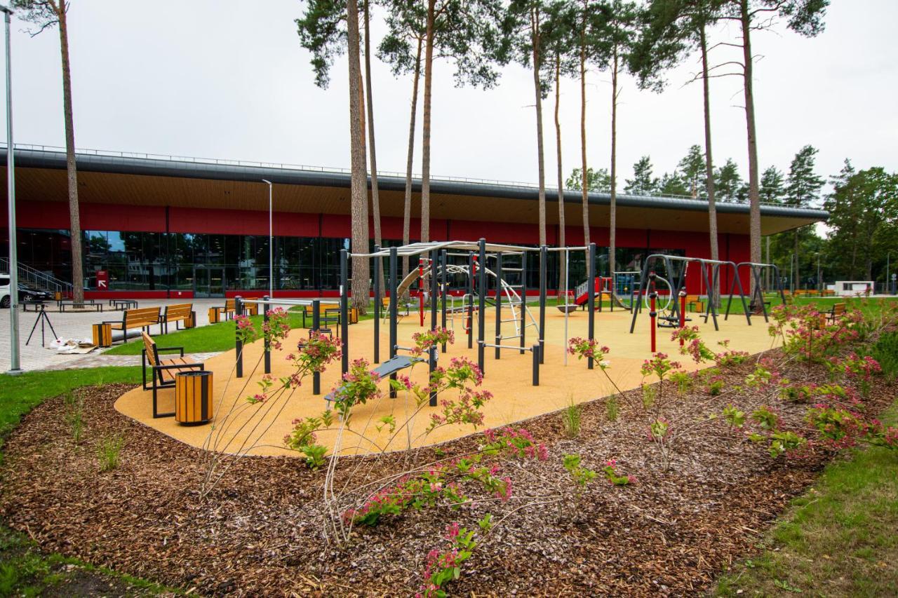 Stadium Hotel Valmiera Exterior photo